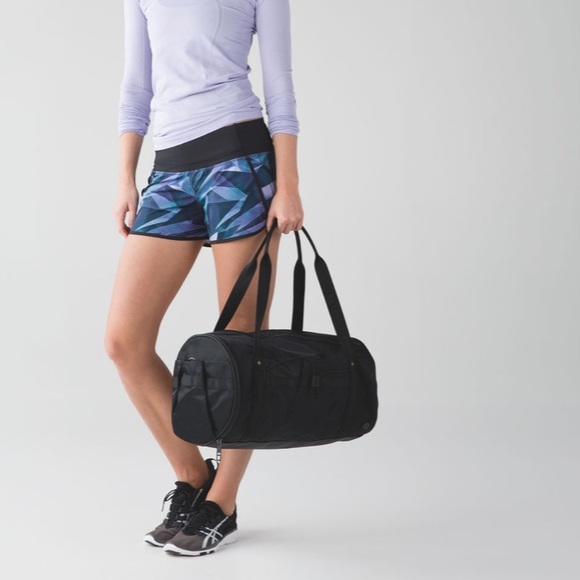 Lululemon Run Times Short Pretty Prism Multi Black - Picture 4 of 12